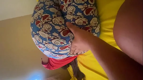 Cuando mi padrastro se mete a mi habitacion es por que esta muy enojado y se desquita conmigo