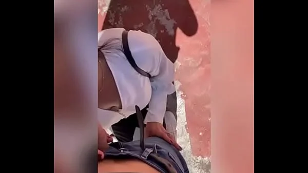 Sexo por DINERO! Le ofrezco DINERO a SEÑORA Mexicana Sumisa que Estaba Esperando su Camión para Irse a Trabajar! Le Doy Dinero para que me la CHUPE en la CALLE y no Vaya a Trabajar! PARTE #2