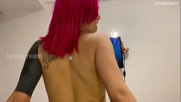 Vemos una película en Halloween  y descubrimos que mi amigo no era tan gay  ft. Silkyskin