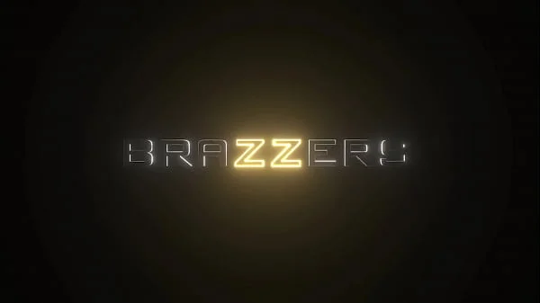 Wedding Day Threeway.Mellanie Monroe, Brittany Andrews / Brazzers  / stream full from www.zzfull.com/velo