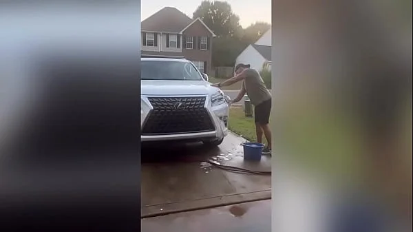 Handyman Helps Hot Milf Danni Jones With Her Wet Pussy