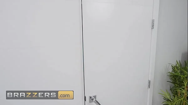 Super Hot Threesome, Deep Cock Sucking & Intense Orgasms With Barbie Crystal, Imani Seduction & Mazee The Goat - BRAZZERS