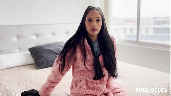 PutaLocura - Preciosidad colombiana Katha Dawsoon convencida en la calle para follar con Torbe