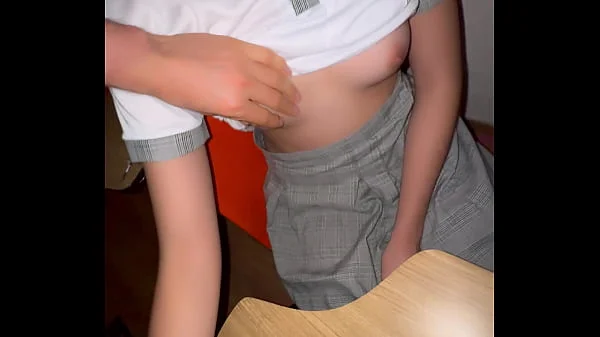 Colegiala Mexicana DANDO SENTONES en el SALON!! Estudiantes NO se AGUANTARON LAS GANAS! Chupando VERGA y SENTONES en la ESCUELA! Colegiala Mexicana en HD!