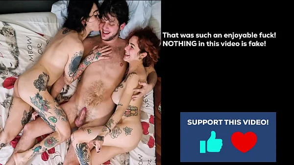 Homemade amateur threesome : squirting orgasm and anal orgasm. Two beautiful tattooed bisexual girls have threesome sex with a lucky guy. Pussy licking, foot play, blowjobs, anal, squirt in all positions.