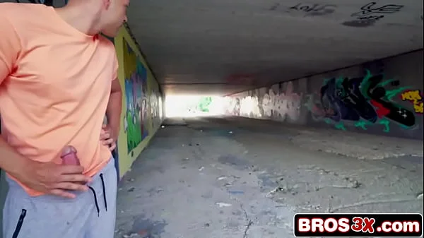 Hot Body Romanian Enjoying Her Public Anal Adventure In Spain