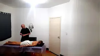 She went to get a massage but was surprised by the therapist who ejaculated in her