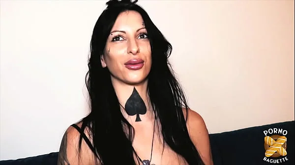 Analeya, une superbe femme aux gros seins