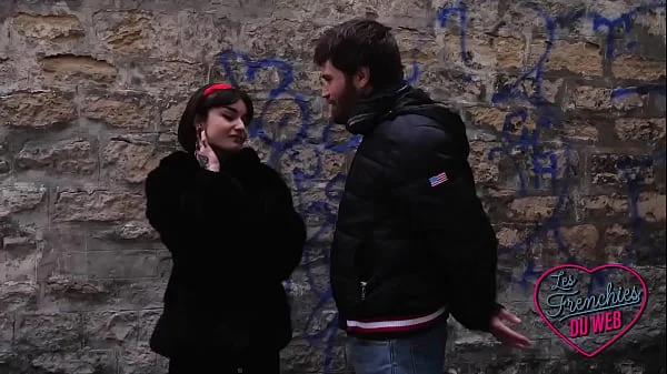 Crystal, brunette bordelaise très coquine