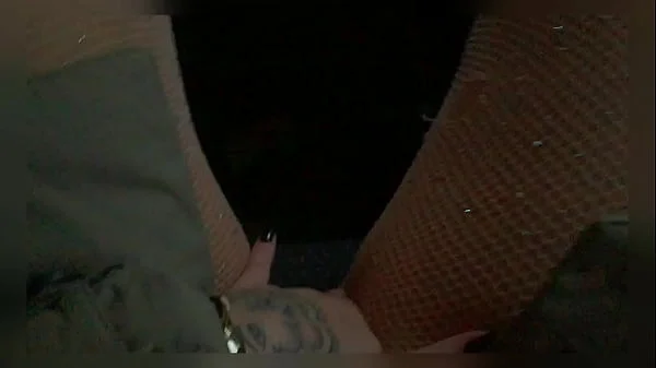 Provoquei o uber e deixei ele brincar com minha bucetinha