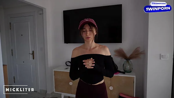 The pizza girl ate my pizza and wanted to run away. I made her suck