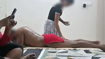 Happy ending caught in Hidden cam with two girls in massage spa