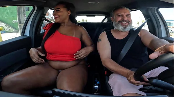 Carona em Salvador BA com uma cavalona, peituda e rabuda - May Silva