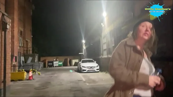 Cracky bottle fucked