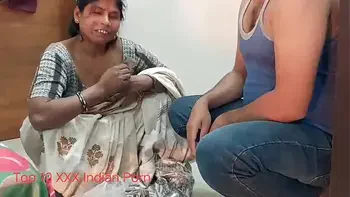 Poor beggar XXX Indian sales woman fuck With Clear Hindi voice