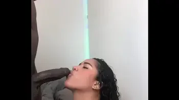 first she makes him cum on her face and then on her pussy -Amateur couple- Nysdel