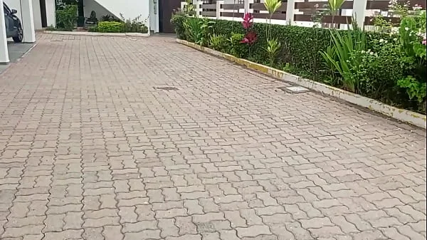 Mulher casada fazendo sexo com vizinho de 18 anos que não deu conta e gozou rápido