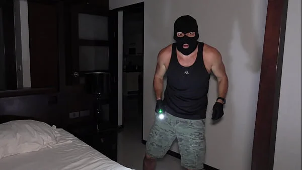 A thief broke into my house and fucked my pussy and filled it with cum! Unexpected CREAMPIE from a thief!