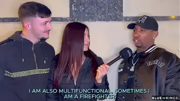 Andrea Lux entrevista a dos chicos en la calle y se los folla en el hotel