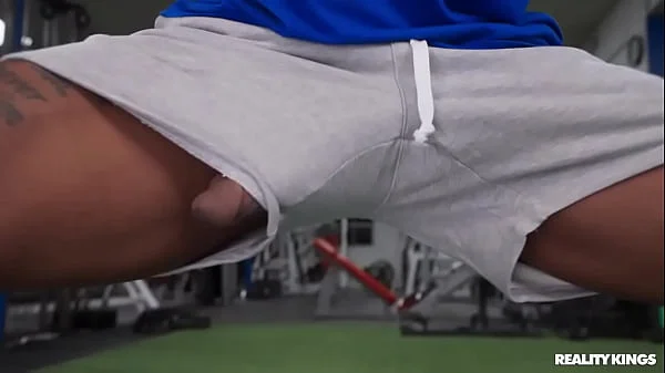 Watch Out, the Gym Makes Her Horny / Reality Kings