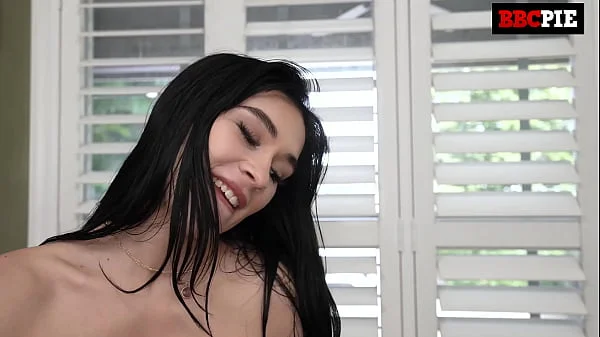 Cum Drain Lets Client Flood Her Guts With His BBC