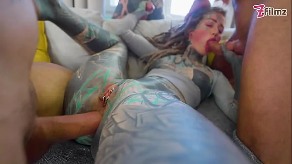 Anuskatzz is back for a crazy DAP with 3 big cocks! Total ANAL DESTRUCTION