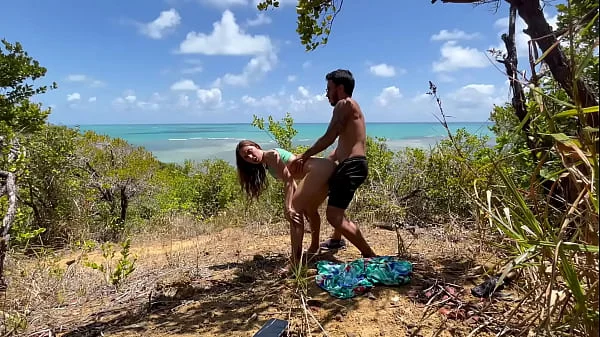 Fui flagrada transando - Anal a beira mar - Boquete em público - Compilado amador