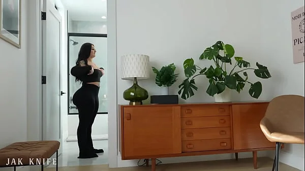 BIG BOOTY roommate swallows my dick with her ASS AND THROAT - Roxanne Roselle