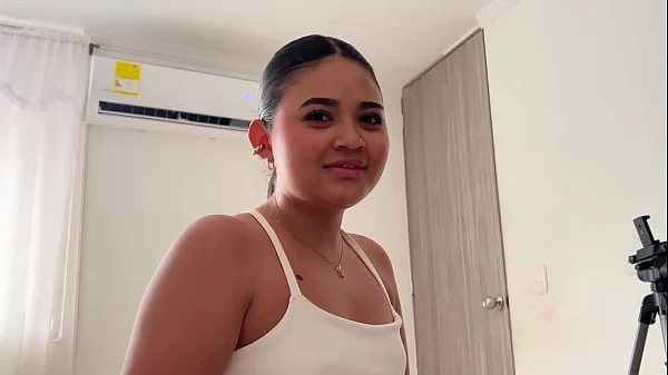 Tomé Viagra por accidente y mi hermanastra me ayuda con mi erección