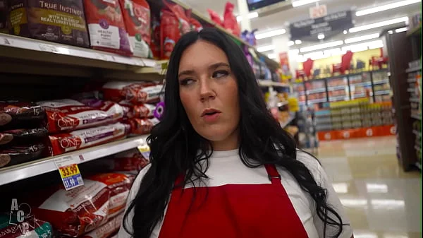 Smiths Employee Quits Job After Meeting Rich Sugar Daddy In Las Vegas