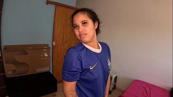 Virou a maior putaria enquanto Cintia Lara se arrumava para fuder