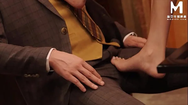 ModelMedia Asia - Chinese style massage parlor - A long-legged beauty in cheongsam footjob