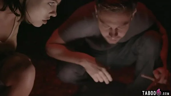 Teen couple taken by aliens star in live sex shows