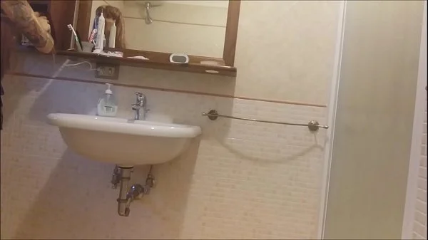 long last! my husband is coming home. I have to shave because he wants me smooth and without shadows ... I do well?