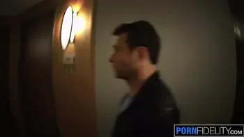 PORNFIDELITY Kenzie Reeves Fucks Her Horny Neighbor