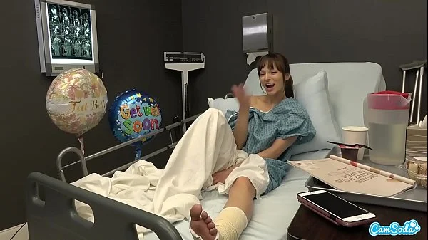 Public Sex in Hospital, Milf Flash BF Cumshot I Gave Him a Handjob and He Cums On My Tits