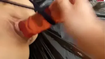 deep inside Daisy - Gefesselt und zwangsgedehnt