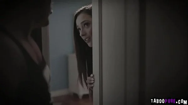 Eric Masterson goes down and eats Jaye Summers wet pussy!