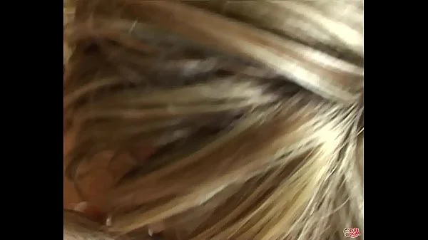 Una rubia de infarto