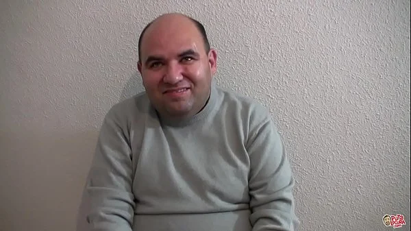 Ozito por fin follara en su primera escena porno junto a Zenda