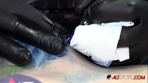 Marie Bossette Plays With Dildo While Getting More Ink