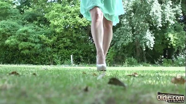 Amazing babe blowjob and hot deep pussy fucking with grumpy grandpa