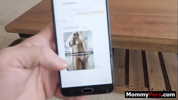 Blonde milf stepmom sends step son her naked pics to fuck him