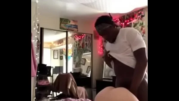 White Girl Takes BBC First Time