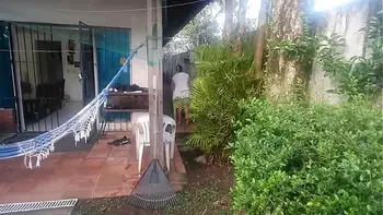 Paisagista do Nego Catra safada !!! Trabalha sem calcinha se oferecendo para o patrão !!!