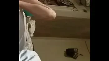 My 18yo $tep $is Accidentally Showed Her Pussy