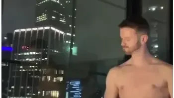 Fitness Model Gets Her Big Ass Fucked On Nyc Rooftop (public!)