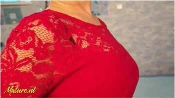 Big Butt Mature Nata Happens To Find A Naughty Toy To Play