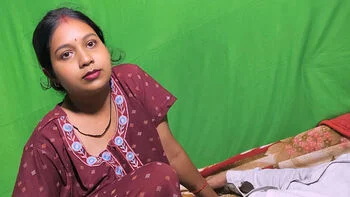Desi Bhabhi tight pussy hotel sex with boyfriend - Indian village beauty nude fucking