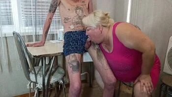 Stepmom Deep Throat Blowjob and Handjob with Cum in Mouth Swallow